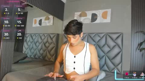 Snapshot of ellis_brown chatting on 11/02/25, 12:02 Ellis online show from 11/02/25, 12:02