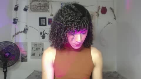 Snapshot of ellis_flowers chatting on 02/24/26, 07:12 . online show from 02/24/26, 07:12