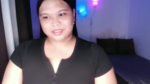 Snapshot of ellise_husson chatting on 03/10/26, 06:07 Ellise online show from 03/10/26, 06:07