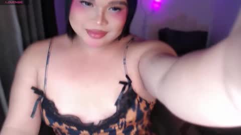 Snapshot of ellise_husson chatting on 05/04/26, 04:30 Ellise online show from 05/04/26, 04:30