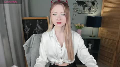 elliup online show from 04/12/26, 03:50