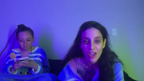 Snapshot of ellixraven chatting on 04/02/26, 01:14 Elli X Raven online show from 04/02/26, 01:14