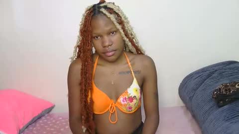 elllanna online show from 11/17/25, 08:42