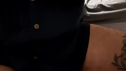 Snapshot of elluch0s chatting on 02/23/25, 03:56 elluch0s online show from 02/23/25, 03:56