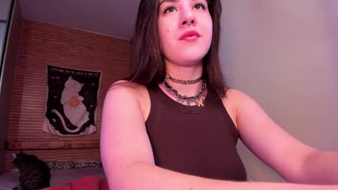 Snapshot of elly__green chatting on 05/02/26, 02:05 Elly online show from 05/02/26, 02:05
