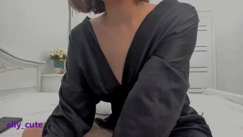 Snapshot of elly_cute_ chatting on 12/28/24, 09:31 Elly Cute  online show from 12/28/24, 09:31