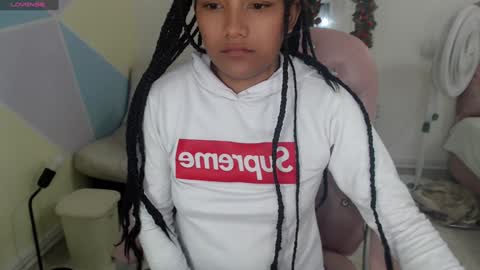 Elly online show from 12/30/24, 11:26