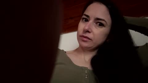 ellyadavis online show from 11/30/25, 07:56