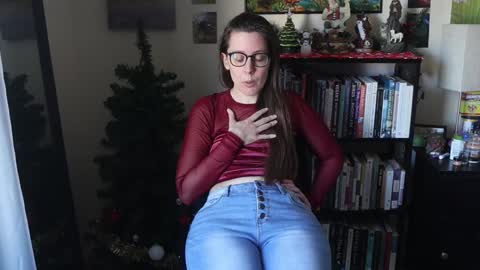 Snapshot of ellynaomi chatting on 01/04/25, 07:23 Elly Naomi online show from 01/04/25, 07:23