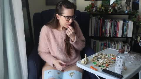 Snapshot of ellynaomi chatting on 01/24/25, 04:17 Elly Naomi online show from 01/24/25, 04:17