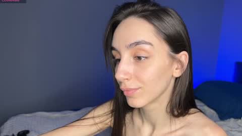 Im online Fri Sun Mon Tue Thu Fri Sat3 from 1000 online show from 02/02/25, 07:41