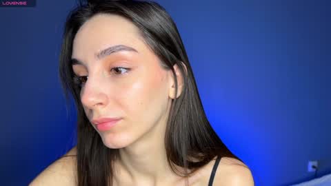 Im online Fri Sun Mon Tue Thu Fri Sat3 from 1000 online show from 02/09/25, 04:04