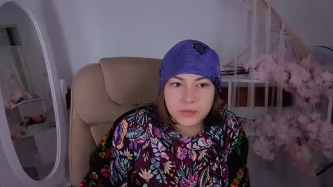 elma_lily online show from 10/14/25, 05:30