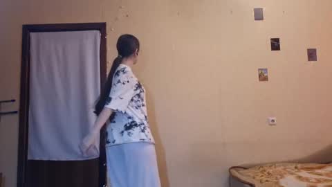Kate online show from 07/16/26, 10:43