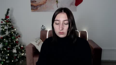 Snapshot of elmirapowers chatting on 12/12/24, 12:44 elmirapowers online show from 12/12/24, 12:44