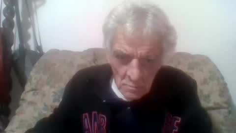 Snapshot of elmo191271 chatting on 10/15/25, 06:30 elmo191271 online show from 10/15/25, 06:30