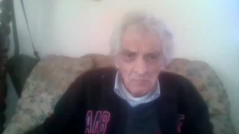 Snapshot of elmo191271 chatting on 10/18/25, 11:33 elmo191271 online show from 10/18/25, 11:33