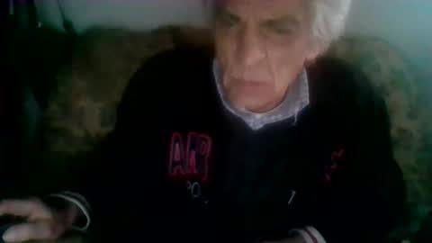 Snapshot of elmo191271 chatting on 10/21/25, 05:30 elmo191271 online show from 10/21/25, 05:30