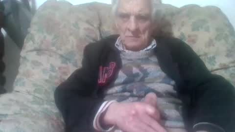 Snapshot of elmo191271 chatting on 02/10/26, 06:56 elmo191271 online show from 02/10/26, 06:56