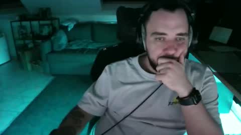 Snapshot of elmo__91 chatting on 10/24/25, 10:50 Elmo online show from 10/24/25, 10:50