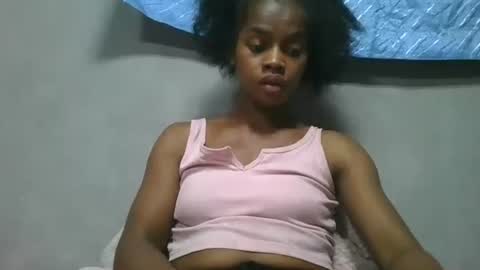 Snapshot of elodie228680 chatting on 05/12/26, 06:27 elodie228680 online show from 05/12/26, 06:27
