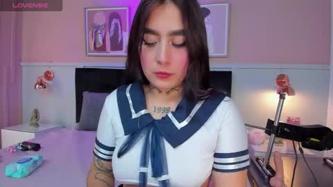 Snapshot of elodie_walker chatting on 09/24/25, 12:30 Elodie  online show from 09/24/25, 12:30