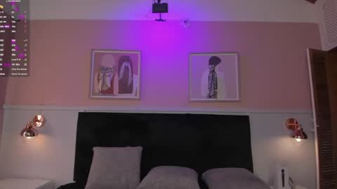 Snapshot of elodie_walker chatting on 07/17/26, 12:23 Elodie online show from 07/17/26, 12:23