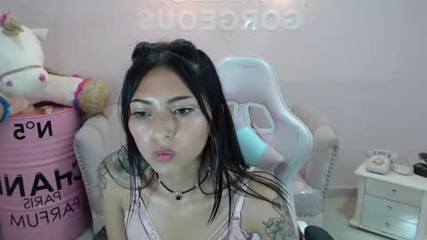 Elody  online show from 02/08/25, 09:35