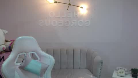 Elody  online show from 03/06/25, 09:36