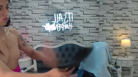 Elody  online show from 09/18/25, 12:45