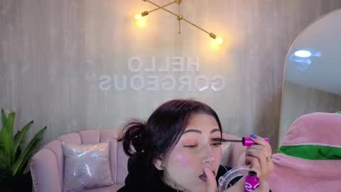 Elody  online show from 10/25/25, 03:14