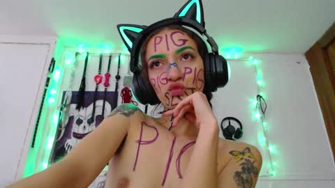 Snapshot of eloise_brown_ chatting on 03/03/25, 06:12 Chelsea Please help me to reach 100 thumbs up online show from 03/03/25, 06:12