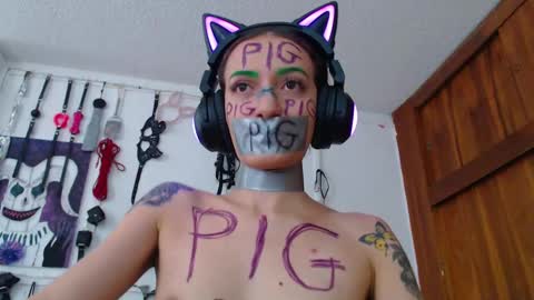 Snapshot of eloise_brown_ chatting on 03/11/25, 04:51 Chelsea Please help me to reach 100 thumbs up online show from 03/11/25, 04:51