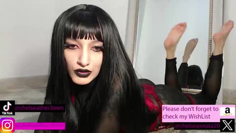 Chelsea  Please help me to reach 100 thumbs up online show from 11/07/25, 05:24