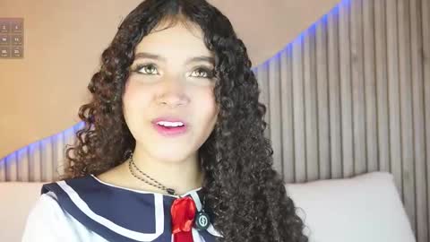 Snapshot of eloise_sweet chatting on 12/22/25, 01:19 eloise_sweet online show from 12/22/25, 01:19
