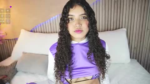 Snapshot of eloise_sweet chatting on 02/21/26, 01:01 eloise_sweet online show from 02/21/26, 01:01