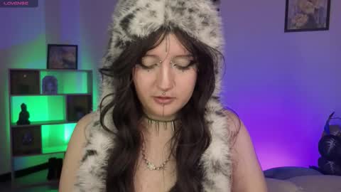 Eloise  . online show from 12/05/25, 09:29