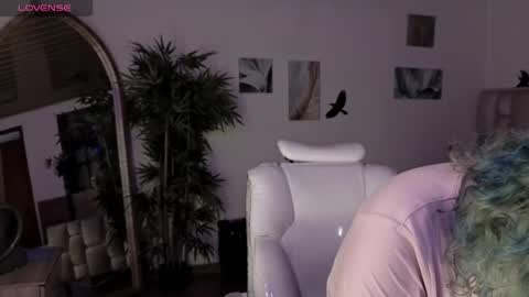 Snapshot of eloisee_ chatting on 05/11/26, 08:50 Eloise . online show from 05/11/26, 08:50