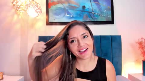 EloiseQuinn online show from 10/21/25, 01:23