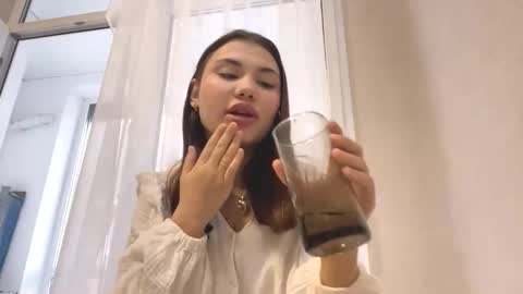 Alice online show from 10/21/25, 11:44