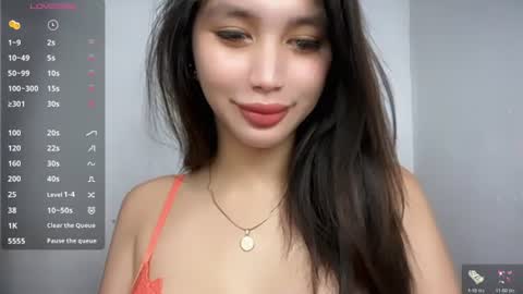 Snapshot of elora_charming chatting on 06/21/26, 10:23 elora_charming online show from 06/21/26, 10:23