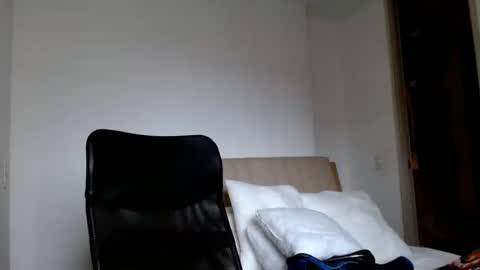 Snapshot of elosocazador chatting on 12/19/24, 09:17 elosocazador online show from 12/19/24, 09:17