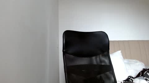 Snapshot of elosocazador chatting on 12/23/24, 03:01 elosocazador online show from 12/23/24, 03:01