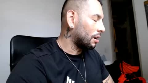 Snapshot of elosocazador chatting on 01/03/25, 08:43 elosocazador online show from 01/03/25, 08:43