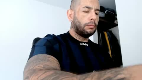 Snapshot of elosocazador chatting on 01/25/25, 12:26 elosocazador online show from 01/25/25, 12:26