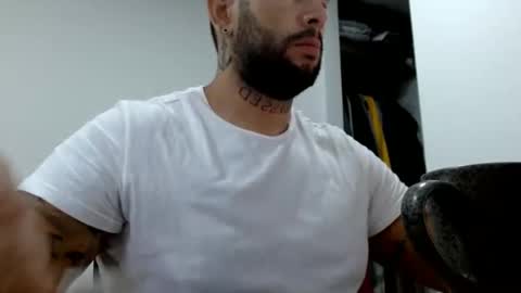 Snapshot of elosocazador chatting on 02/17/25, 11:55 elosocazador online show from 02/17/25, 11:55