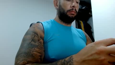 Snapshot of elosocazador chatting on 02/19/25, 10:45 elosocazador online show from 02/19/25, 10:45