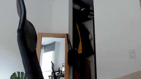 Snapshot of elosocazador chatting on 03/06/25, 12:09 elosocazador online show from 03/06/25, 12:09