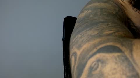 Snapshot of elosocazador chatting on 10/08/25, 02:04 elosocazador online show from 10/08/25, 02:04