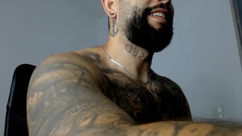 elosocazador online show from 12/17/25, 01:17